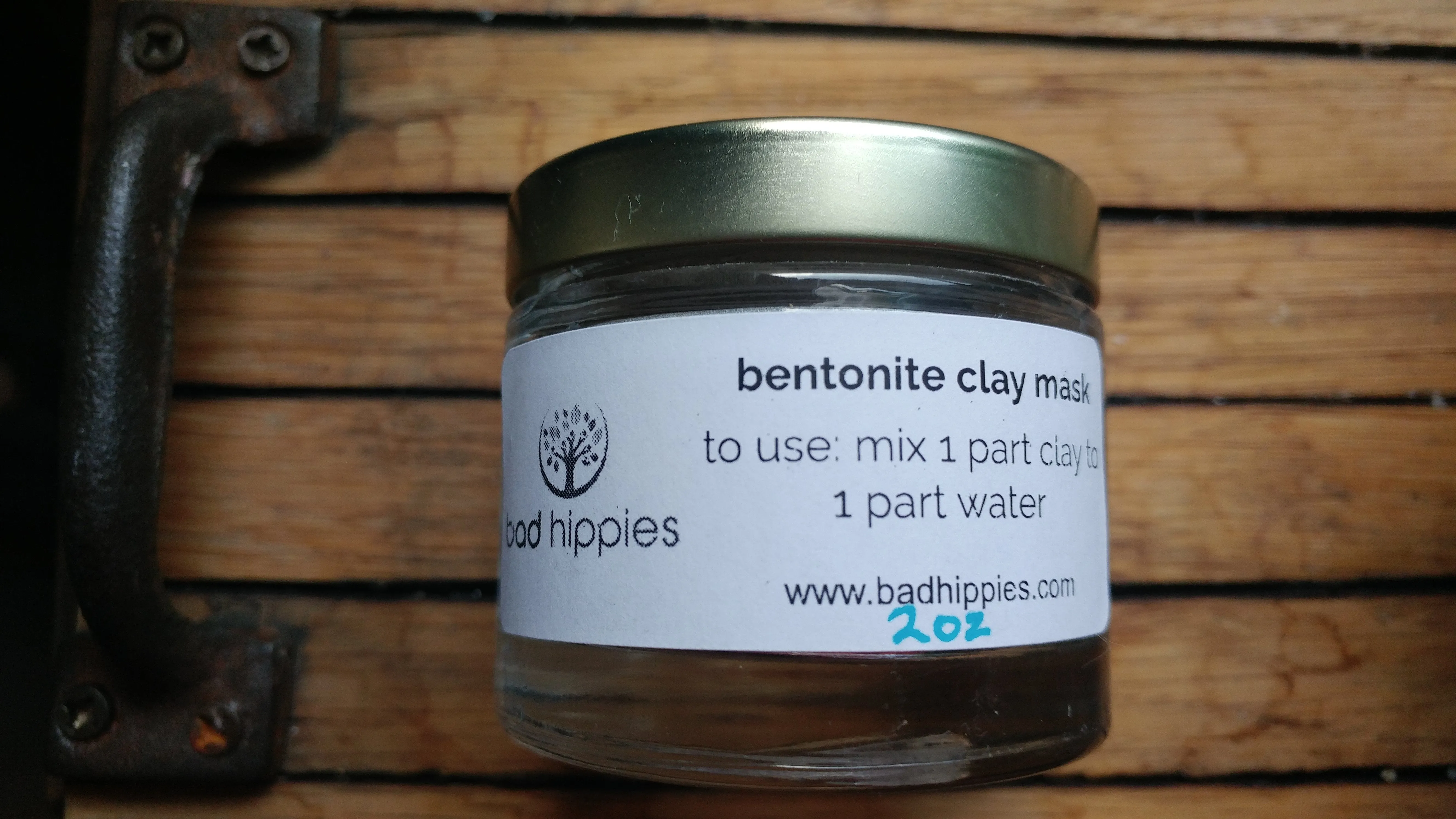 bentonite clay face mask