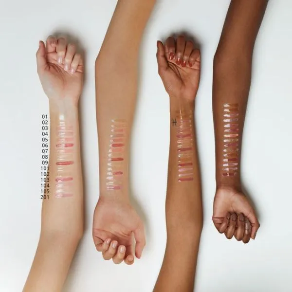 Essence extreme shine volume lip gloss