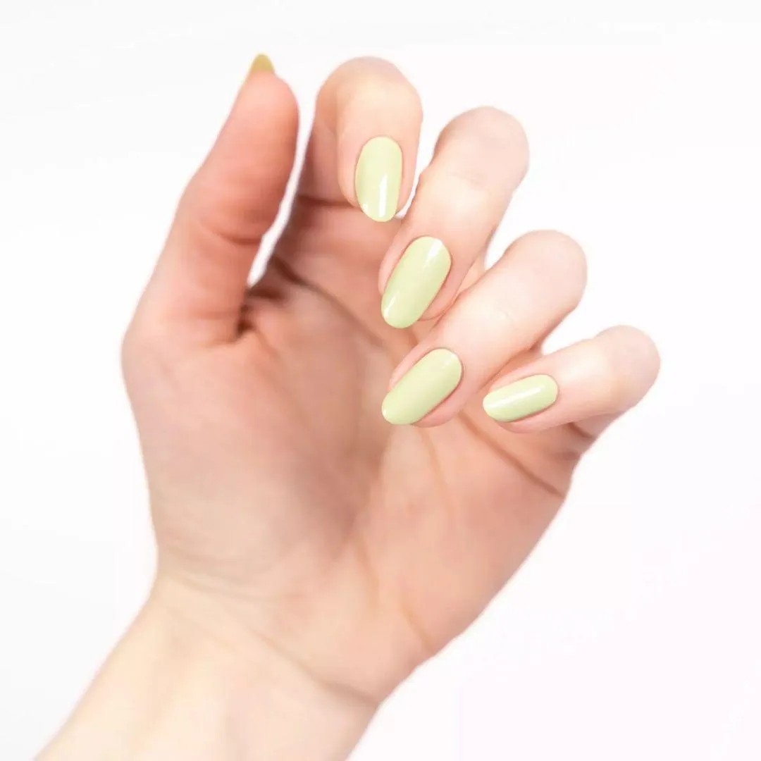 Essence Gel Nail Colour 49 Save Water Drink Lime