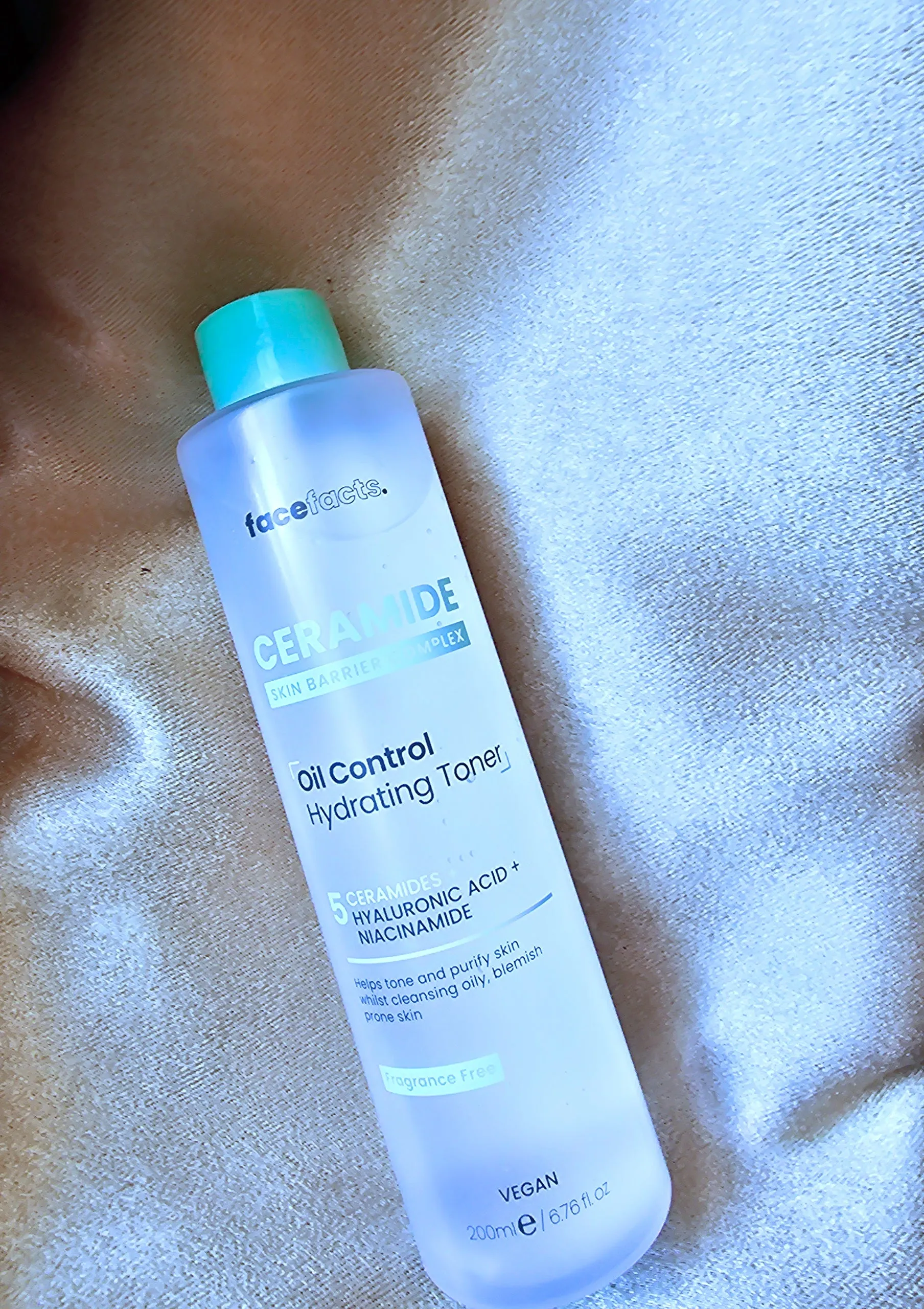 FACE FACTS CERAMIDE OIL CONTROL HYDRATING TONER 200ML