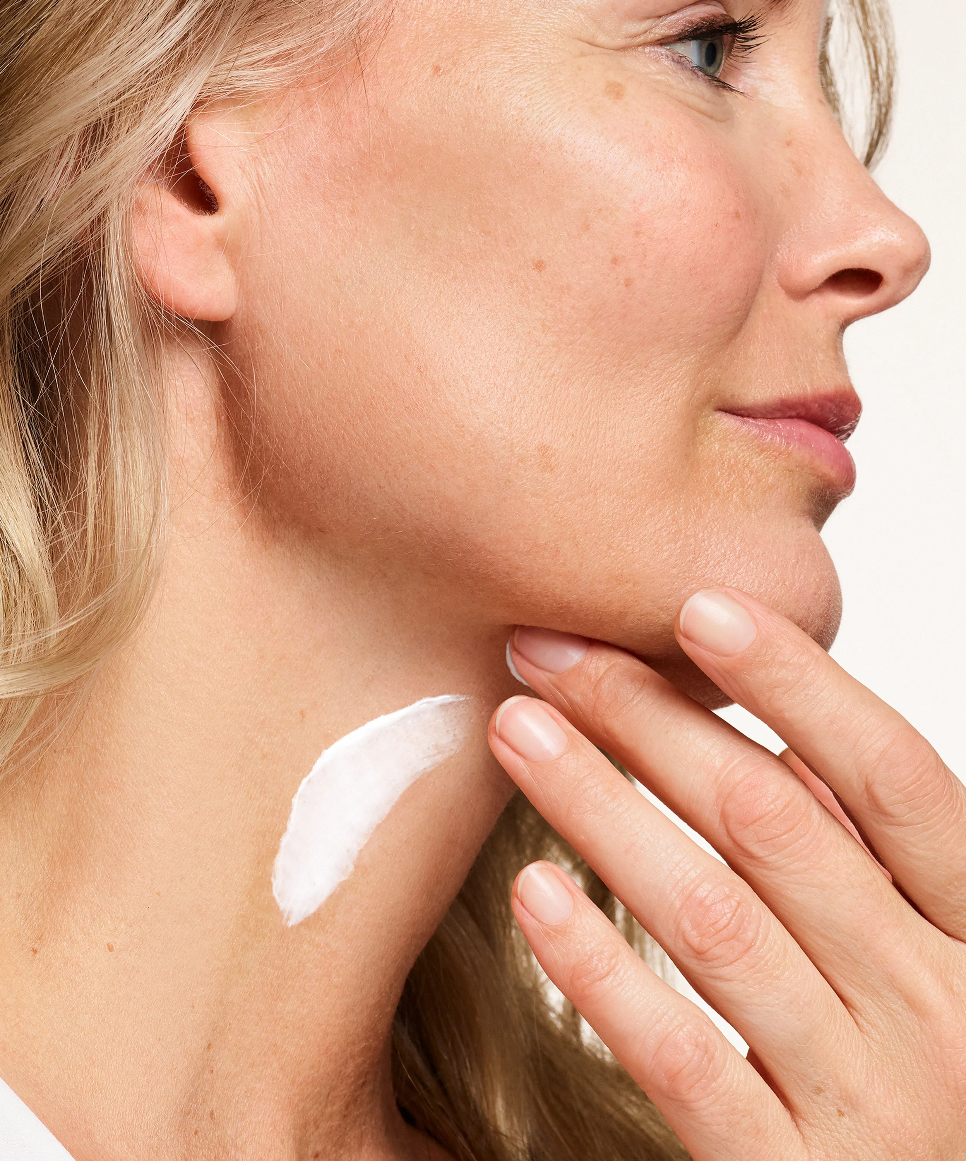 Skin Active Triple Firming Neck Cream