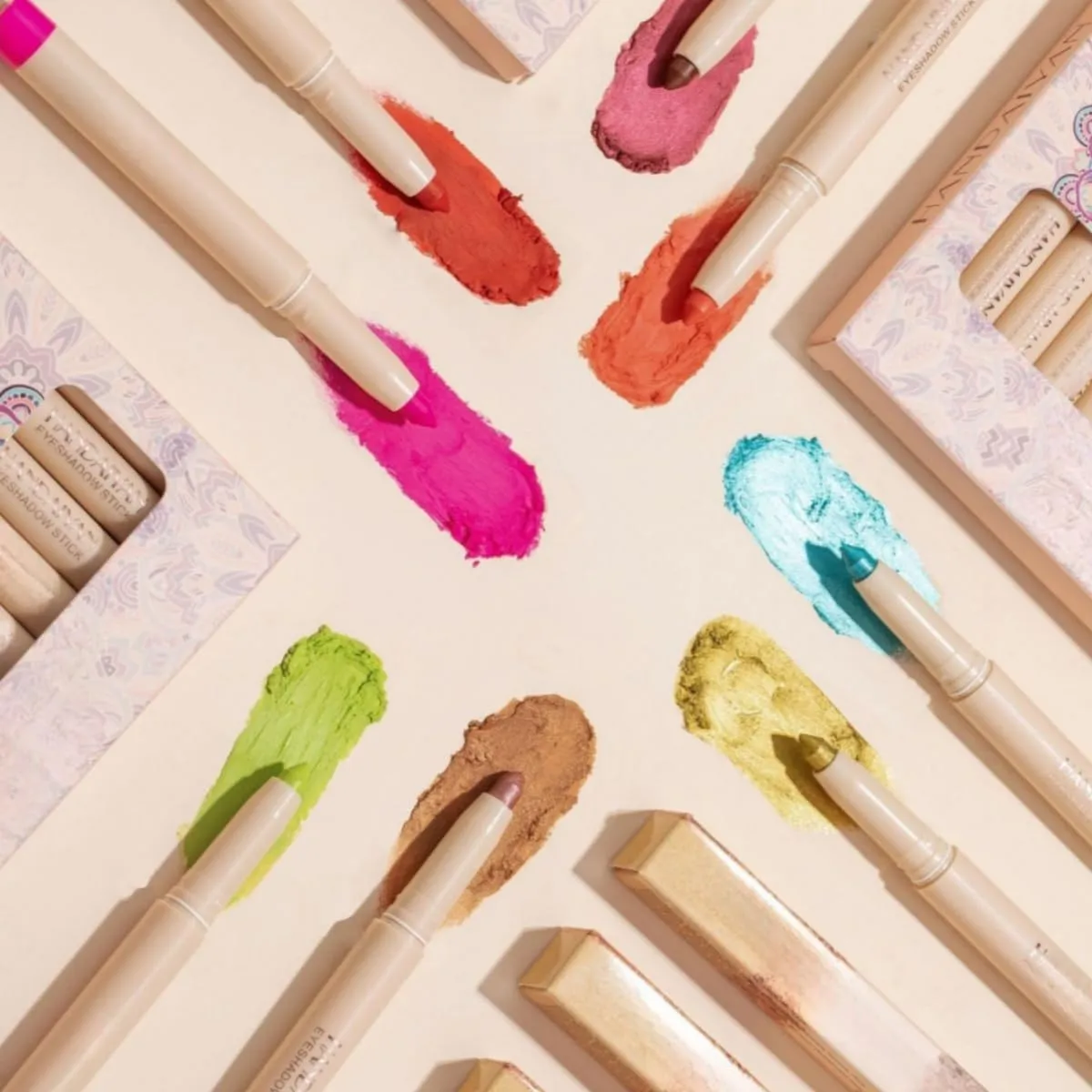 Waterproof Creamy Eyeshadow Stick Eyeliner Eye Shadow Applicator Stick Shimmer & Matte Finish Metallic